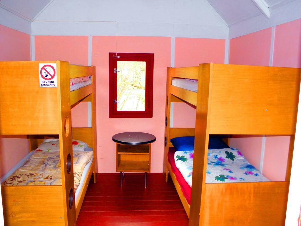 Kempink U Serifa Protivín Habitación foto